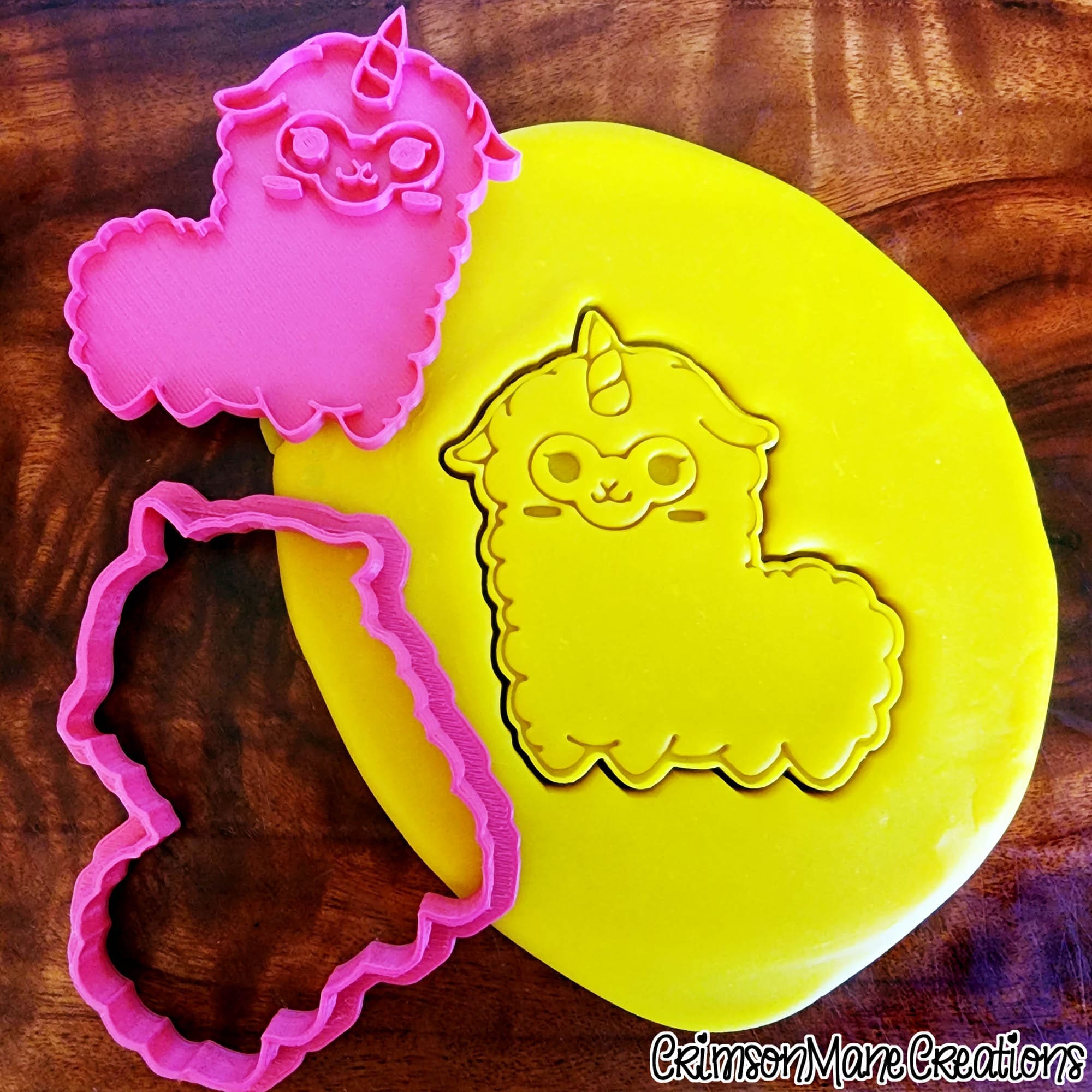 LLama Unicorn Cookie Cutter - Image 2